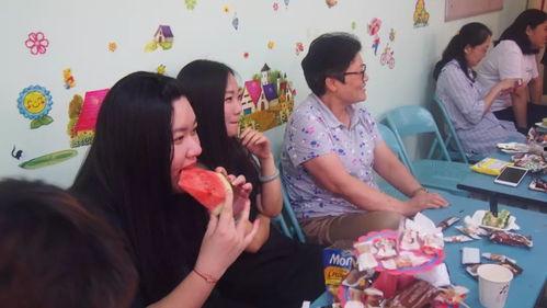 蒙眼吃瓜游戏视频,趣味视频揭秘视觉错觉与味觉惊喜