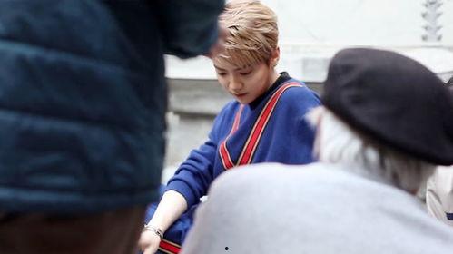 吃瓜跳舞男,揭秘校园里的独特风采